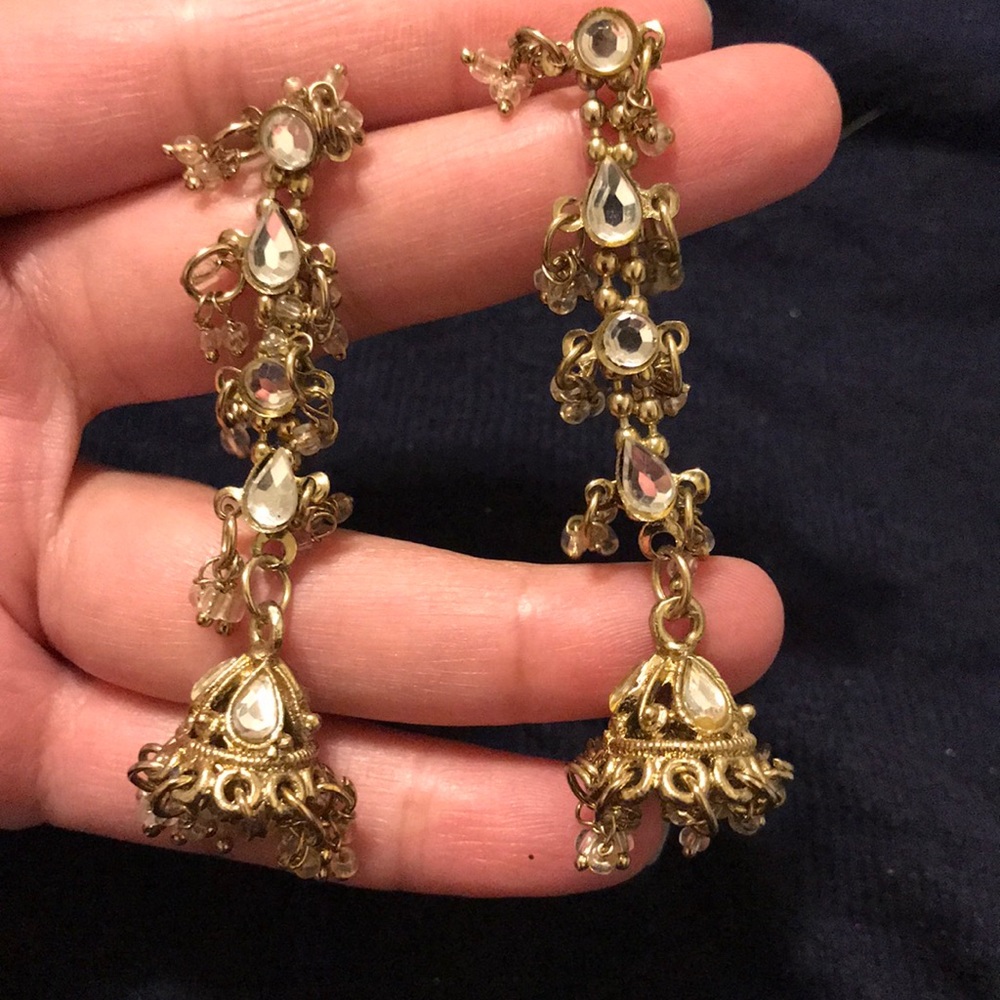 Long cute Indian earring jhumkay nwot.
